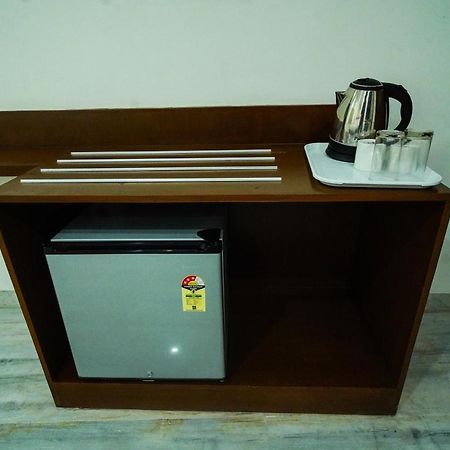 Welkin Hotel , Seunderabad Secundurabad Buitenkant foto